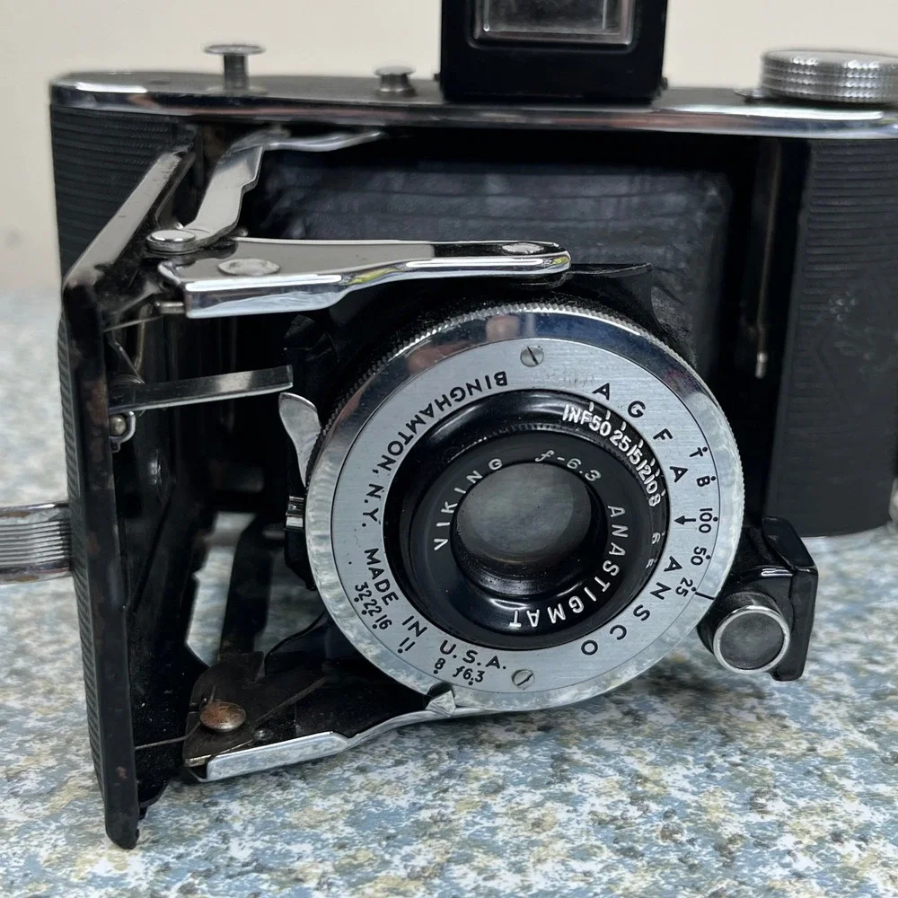 Agfa Ansco Viking Folding Camera Black Anastigmat f/6.3 Lens Vintage Display